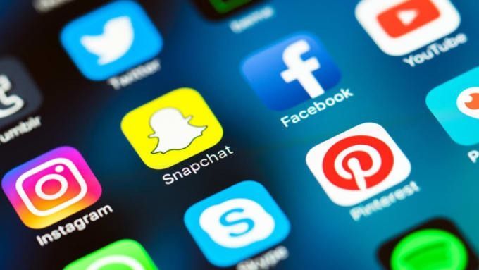 Dès 2023 toute les plateformes de réseaux sociaux seront bannie au Canada ( Instagram, twitter, Snapchat, etc.).